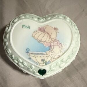 Vintage 2001 Precious Moments - Heart-Shaped Ceramic Trinket Box (May)